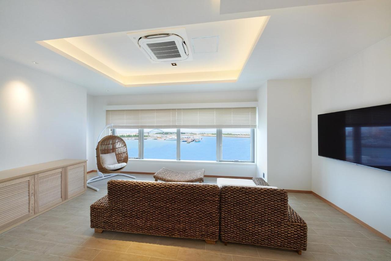 Hotel Third Ishigakijima Ishigaki  Exterior foto